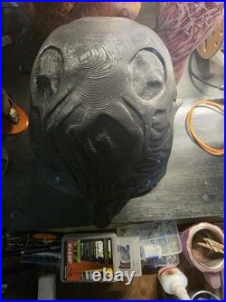 11 Scale Abstract Freddy Bust