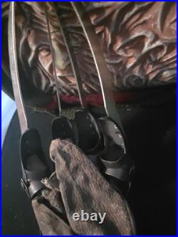 11 Scale Abstract Freddy Bust