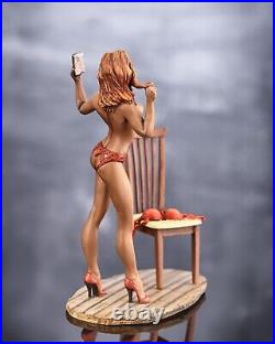 Action Figure Selfie girl Collectible Miniature Painted 1/24 scale 75 mm