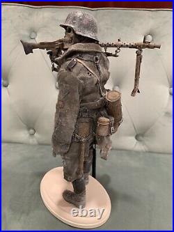 Custom Built Action Figure WW2 Skull 1/6 Statue Weathered Overcoat