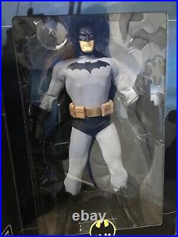 DC Direct 13 16 Scale Deluxe Collector Action Figure Batman Modern Pre-Owned