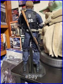 Dam Toys Resident Evil 2 Leon Kennedy 1/6 Scale Figure Hot Toys