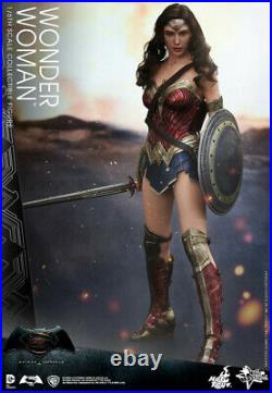 HT Hot Toys MMS359 1/6 Scale Wonder Woman 1.0 Action Figure Batman v Superman