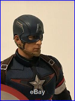 Hot Toys 1/6 Scale Captain America Age of Ultron