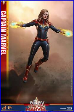 Hot Toys 1/6th scale Captain Marvel Collectible Figure MMS521