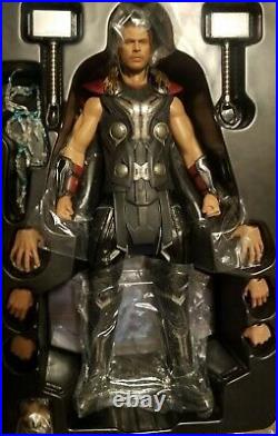 Hot Toys Age Of Ultron Thor Sixth Scale Figure