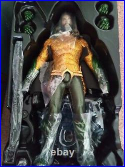 Hot Toys Aquaman 1/6 Scale Action Figure MMS518
