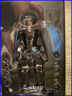 Hot Toys Black Widow Captain America Winter Soldier 1/6 Scale Action Figure