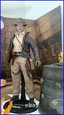 Hot Toys DX05 Indiana Jones 1/6 Scale Action Figure Raiders Of The Lost Ark