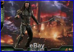Hot Toys Justice League 1/6th scale Aquaman Collectible Figure MMS447 In Stock