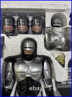 Hot Toys MMS203 Robocop 16th ROBOCOP with MECHANICAL CHAIR (Docking Station)