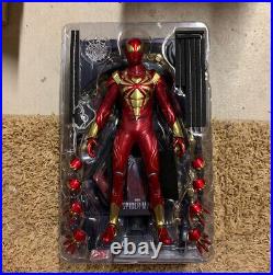 Hot Toys Marvel's Spider-Man Spider-Man (Iron Spider Armor) 1/6th Scale