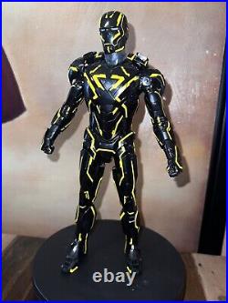 Hot Toys Neon Tech Iron Man 2.0 16 Scale Action Figure Black/Yellow