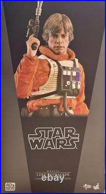 Hot Toys Star Wars The Empire Strikes Back (40th Anniversary Collection) Luke