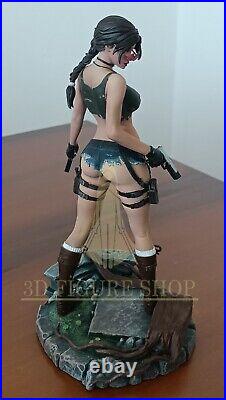 Lara Croft-Tomb Raider 25cm Figure
