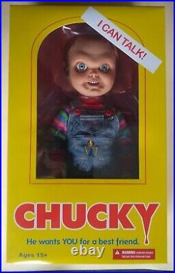 Mezco Child's Play Talking Sneering Chucky 15 Mega-Scale Doll Sealed