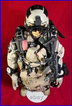 NAVY SEAL Halo Jumper Team 2 HOT TOYS Action Figure 1/6 Scale 12in DETAILED