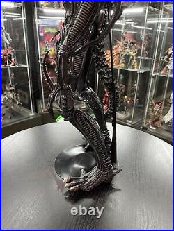 NECA Aliens Xenomorph Warrior 1/4 Scale Action Figure MINT Alien Predator