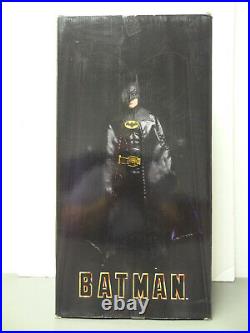 NECA DC Comics 1989 Batman Michael Keaton 18 Action Figure (1/4 Scale)