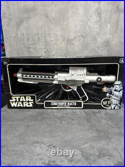 NEW! Star Wars Stormtrooper Blaster Exclusive Star Tours Disney Parks NIB Lights