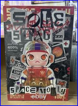 POPMART 400% Mega Space Molly Sole Stage