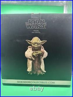 Sideshow Collectible 1/6 Star Wars Yoda Jedi Master Sixth Scale Figure NEW