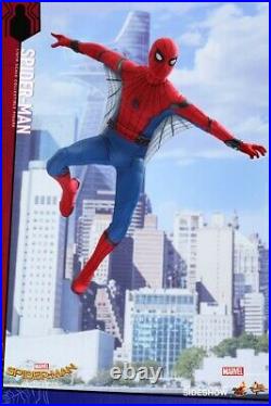 Spider-Man Sixth Scale Figure by Hot Toys #903063