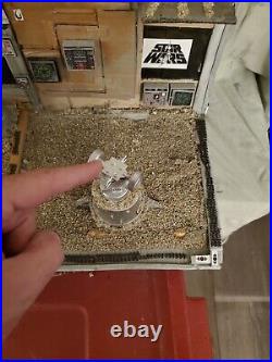 Star Wars action figure posing diorama 1/12 scale Peli's Parts and Repair shop