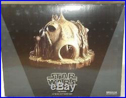 Star wars sideshow 12 1/6 scale yoda's dagobah hut diorama playset yoda